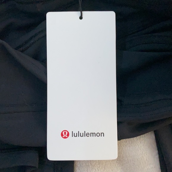 Lululemon black leggings - Picture 6 of 6